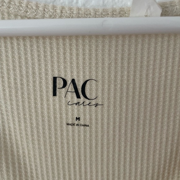 PacSun Cream Buttoned Crop Blouse - Picture 3 of 7
